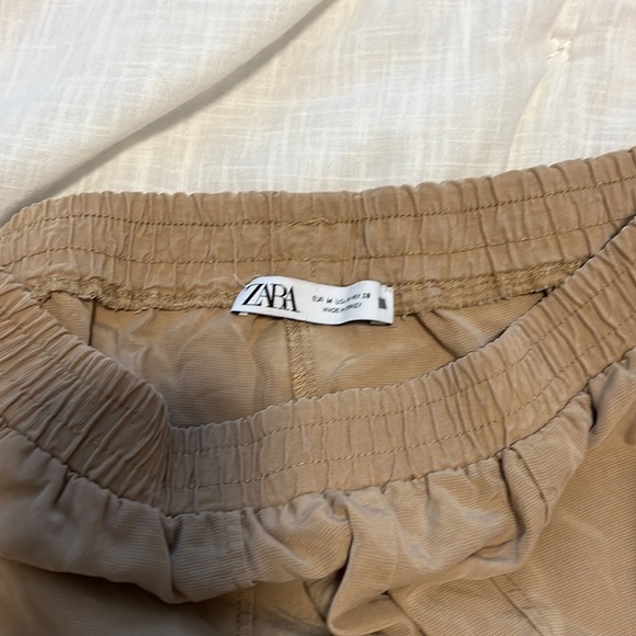 ZARA KHAKI PANTS WITH SEQUINED SIDE EMBELLISHMENTS - Picture 3 of 4